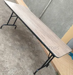 UK Used Flash Furniture 5-Foot Rectangular Wood Folding Banquet Table.