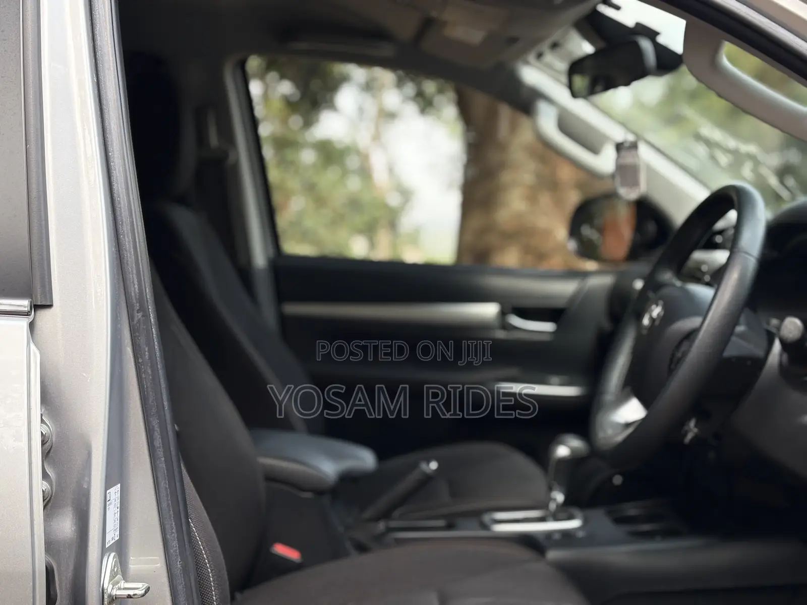 Toyota Hilux Revo Double Cab Deisel 2.8 AWD 2021 Silver