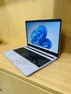 New HP Pavilion Gaming Laptop 15-dk2xxx 8GB Intel Core i7 SSD 256GB
