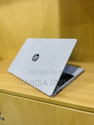 New HP Pavilion Gaming Laptop 15-dk2xxx 8GB Intel Core i7 SSD 256GB