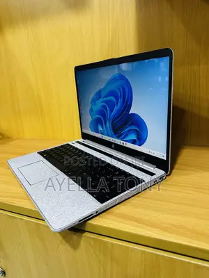 New HP Pavilion Gaming Laptop 15-dk2xxx 8GB Intel Core i7 SSD 256GB