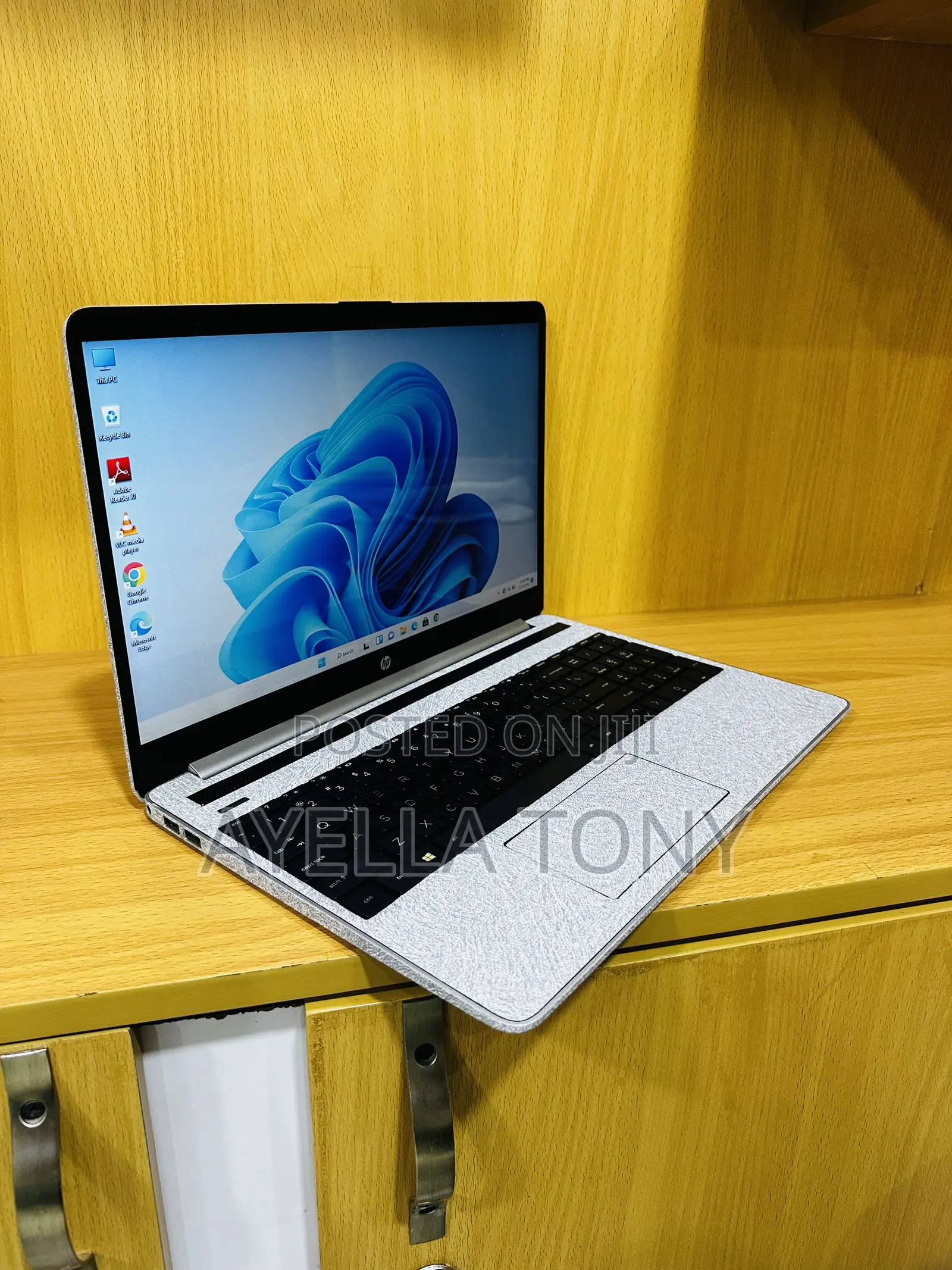 New HP Pavilion Gaming Laptop 15-dk2xxx 8GB Intel Core i7 SSD 256GB