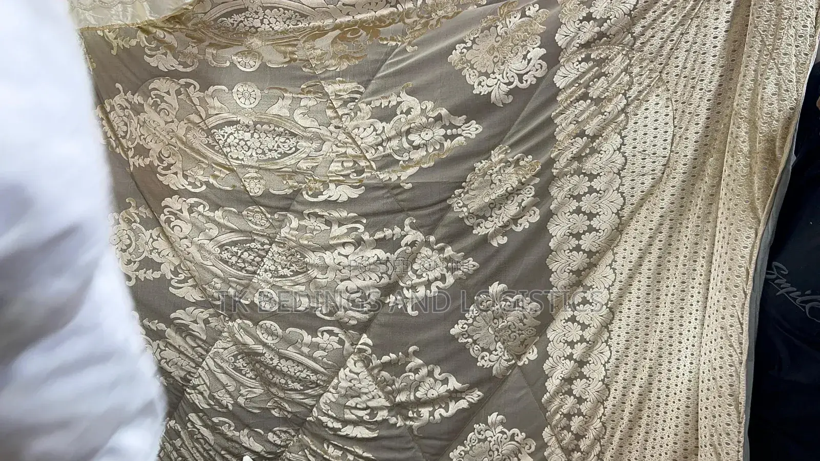 Volvet Comforter Duvet