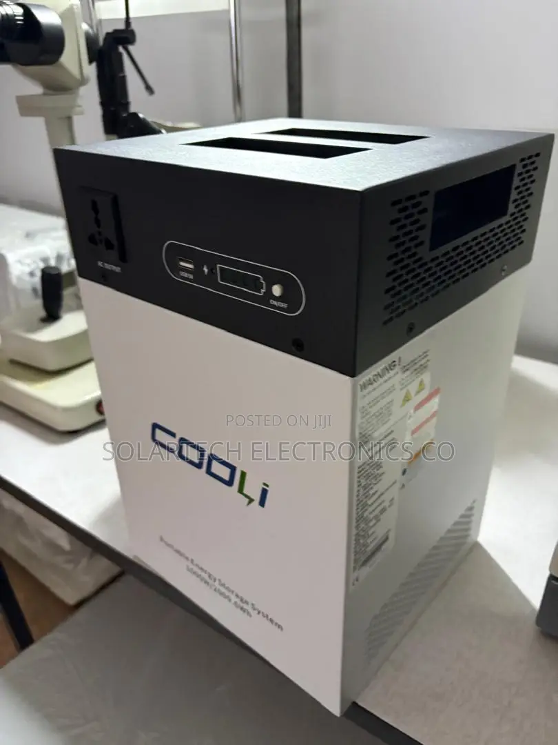 Premium Cooli 2048Wh Solar Generator With 1000W AC Output ST