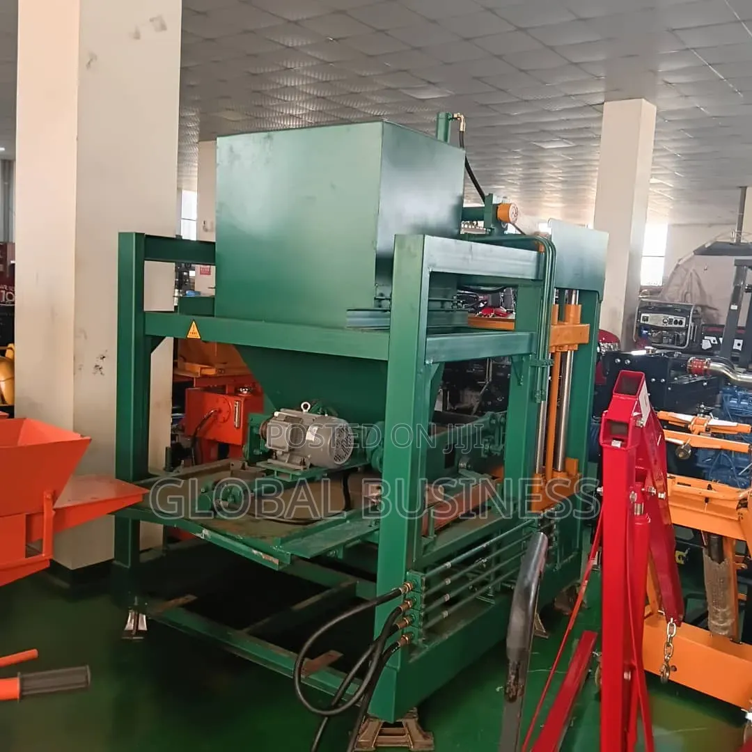 Hydraulic Commercial Block Paver Making Machine.