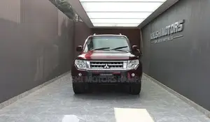Mitsubishi Pajero 2011 Red