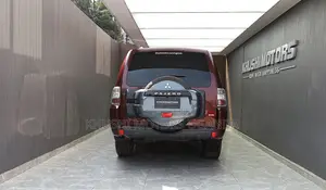 Mitsubishi Pajero 2011 Red