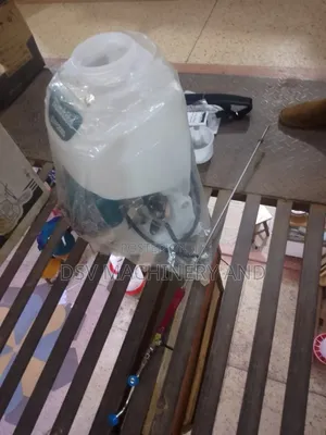 4 Stroke Makita Motorised Sprayer