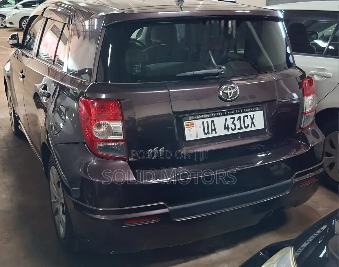 Toyota IST 2011 Black