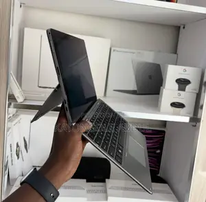 New Laptop Dell Latitude 7210 2-in-1 16GB Intel Core i7 SSD 512GB