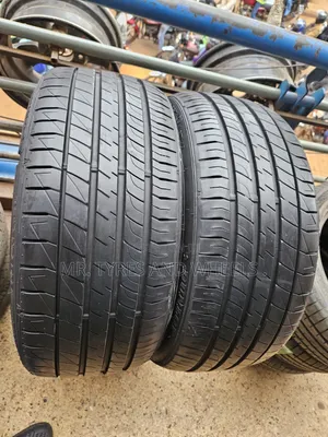 215 35 R19 Dunlop One of the Strongest Types in Low Profile Tires.