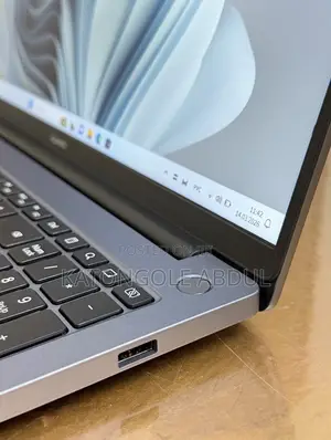 New Laptop Huawei MateBook X Pro 16GB Intel Core i5 SSD 512GB