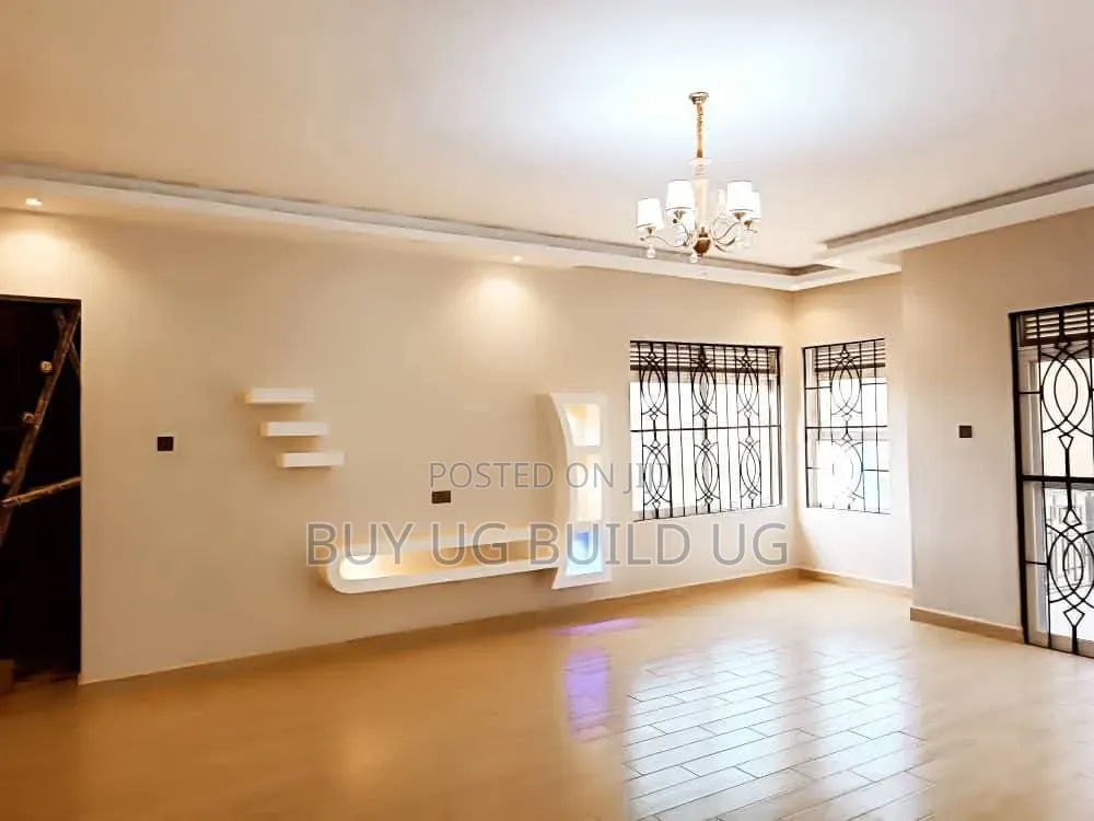 6bdrm Maisonette in Najjera - Kira Road, Central Division for sale