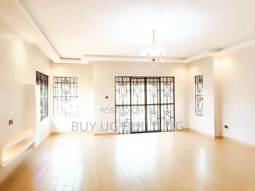 6bdrm Maisonette in Najjera - Kira Road, Central Division for sale