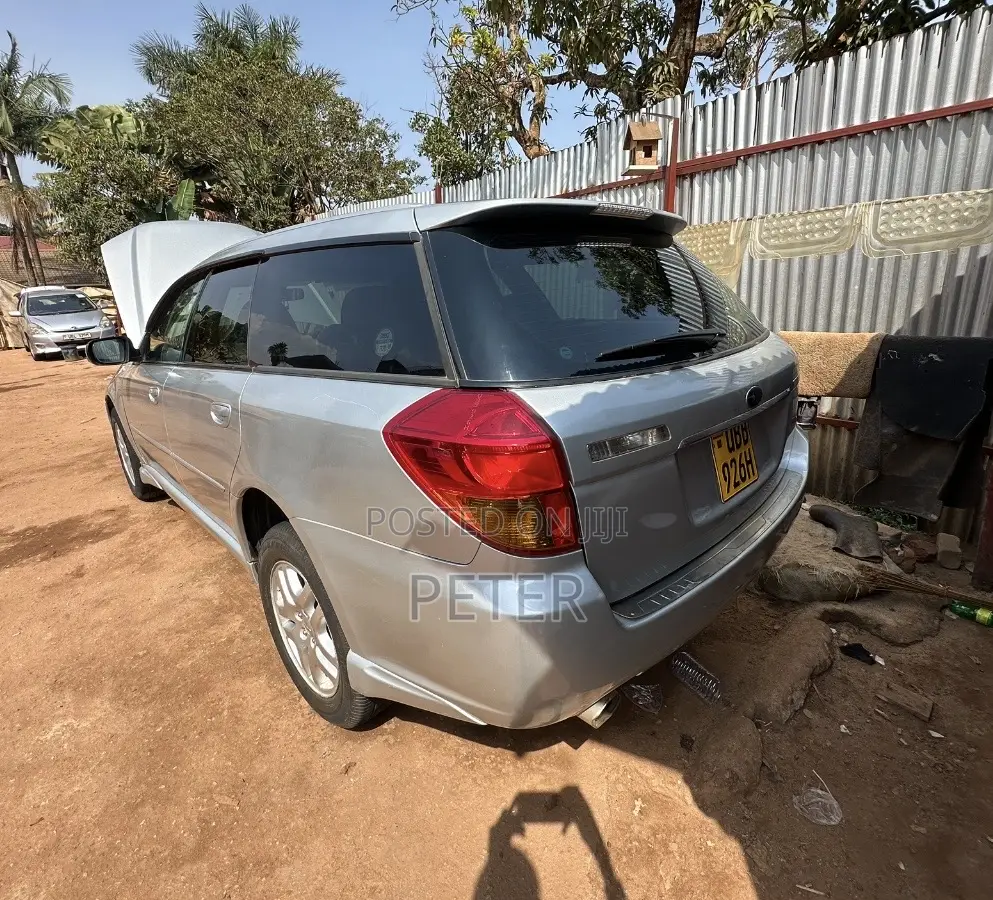 Subaru Legacy 2003 Silver