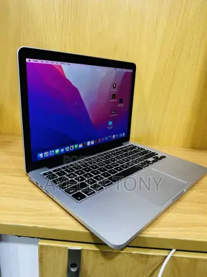 New Laptop Apple MacBook Pro 2015 16GB Intel Core i5 SSD 256GB