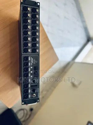 Behringer S16 Stage Box