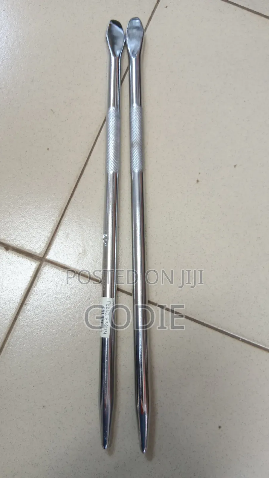 Heavy-Duty Tyre Levers Used for Fitting, Removing Car Tires Onto Rims