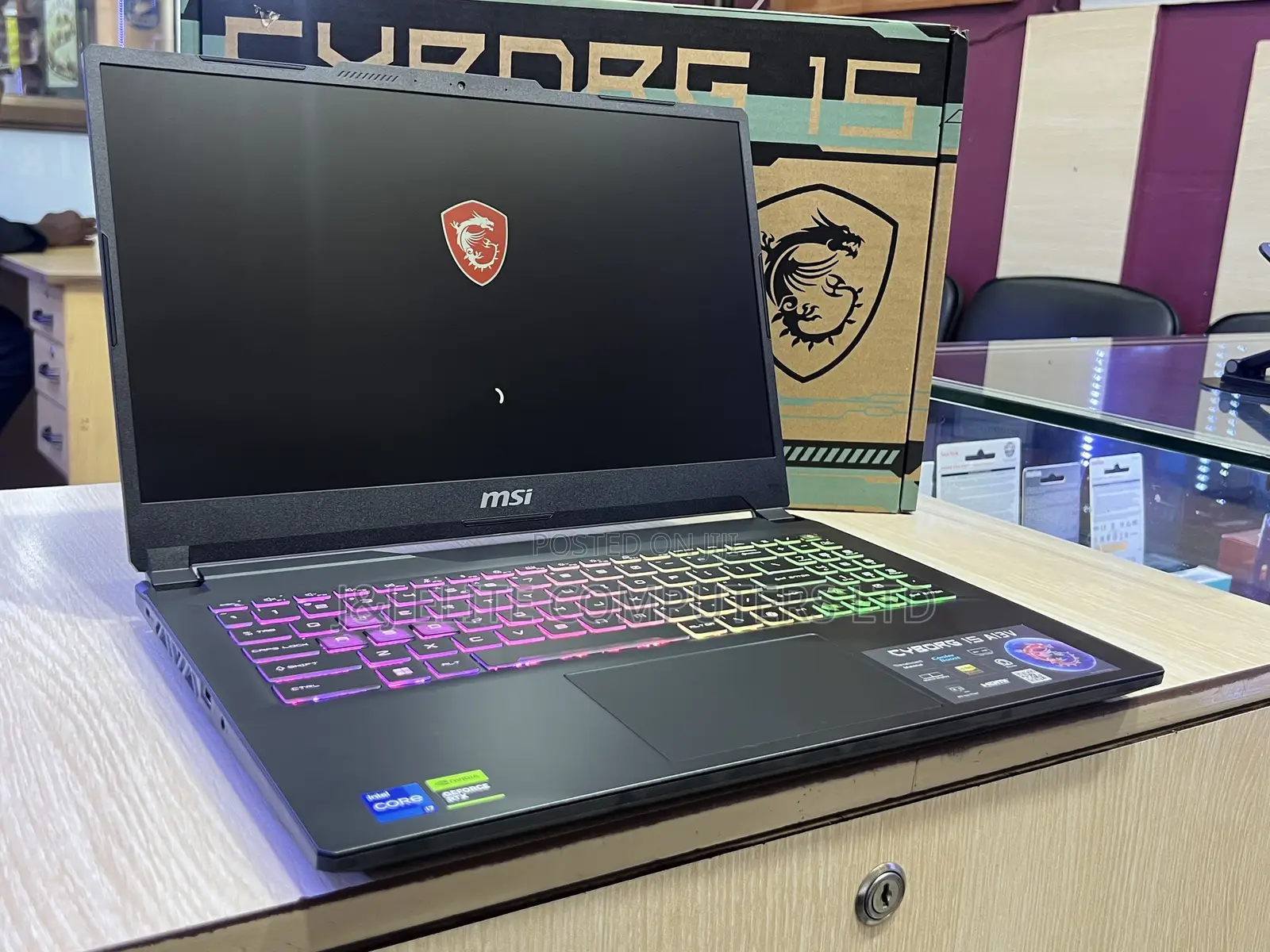 New Laptop MSI Cyborg 15 16GB Intel Core i5 SSD 512GB