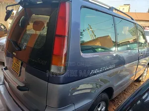 Toyota Noah 2001 Blue