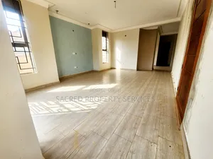 5bdrm House in Mamerito Road, Kira for sale