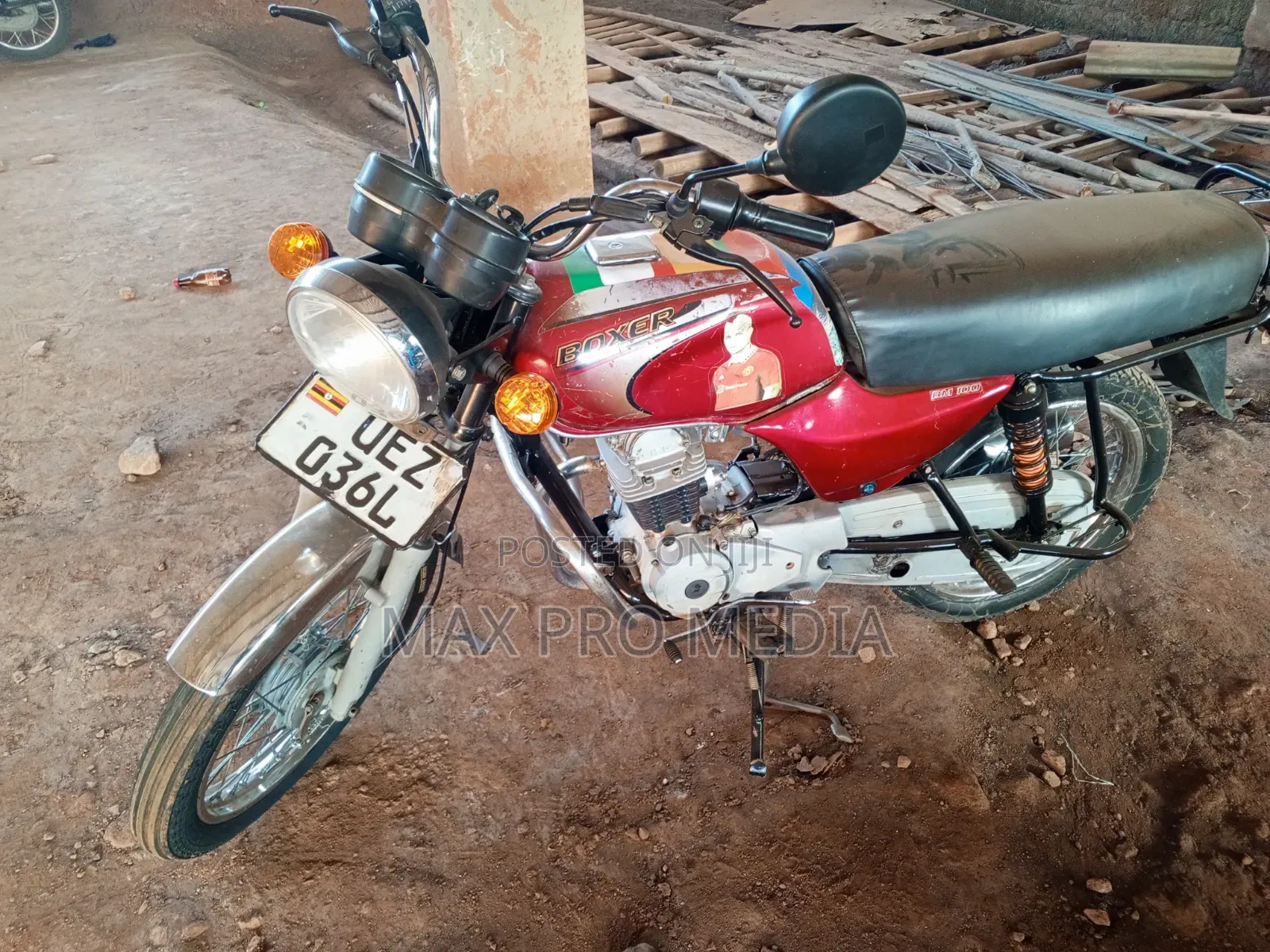 Bajaj Boxer 100 2019 Red