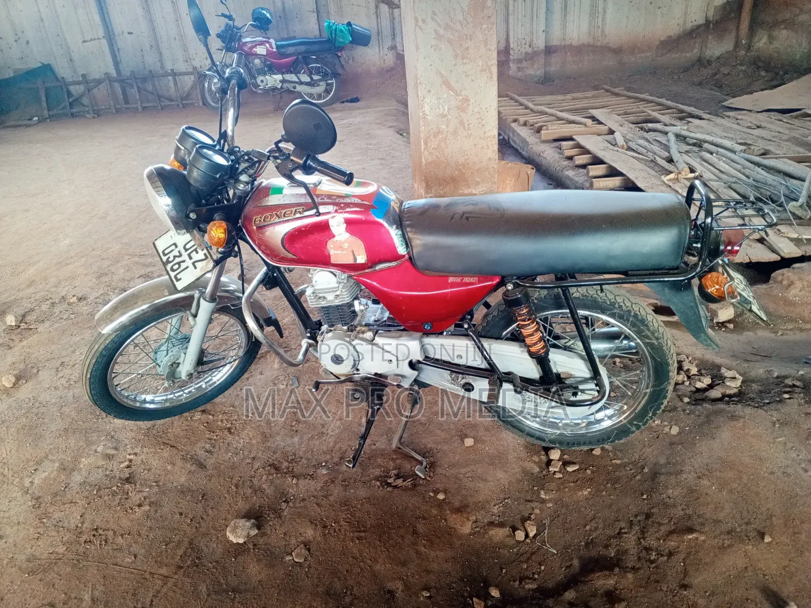 Bajaj Boxer 100 2019 Red
