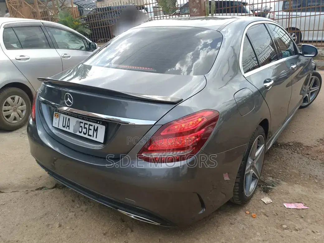 Mercedes-Benz E200 2017 Gray