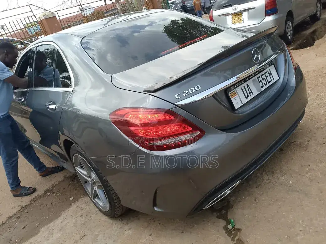 Mercedes-Benz E200 2017 Gray