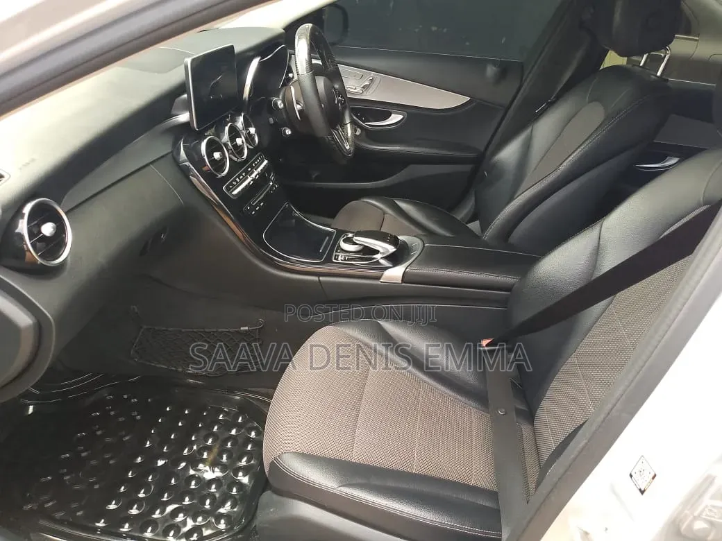 Mercedes-Benz E200 2017 Gray