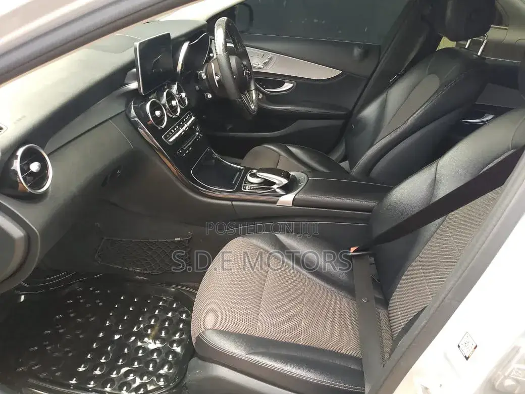 Mercedes-Benz E200 2017 Gray
