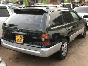 Toyota Corolla 2005 Green