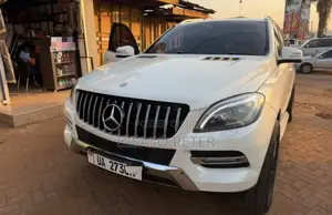 Mercedes-Benz M Class ML350 4MATIC 4dr SUV AWD (3.5L 6cyl 7A) 2014