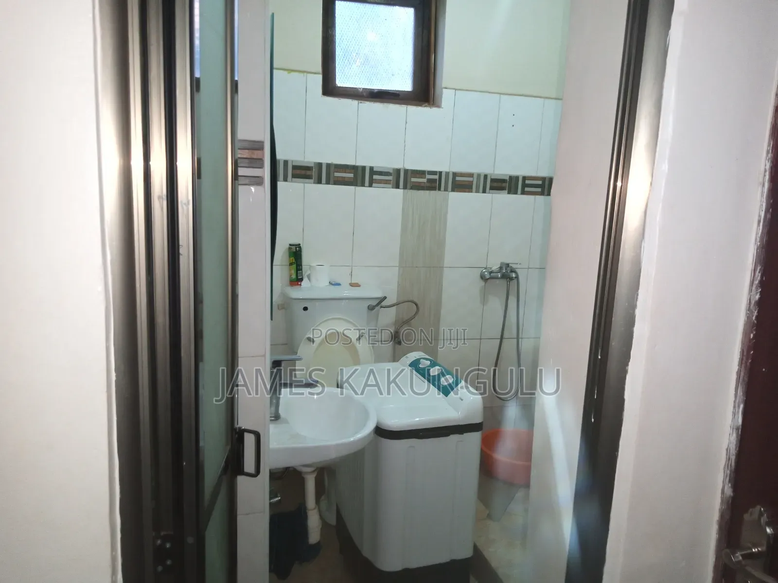 Fully Furnished Apartment for a Short Stay.