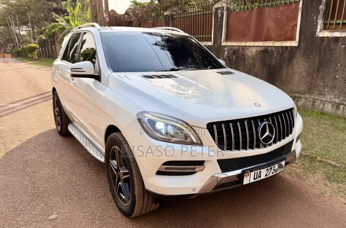 Mercedes-Benz M Class ML350 4MATIC 4dr SUV AWD (3.5L 6cyl 7A) 2014