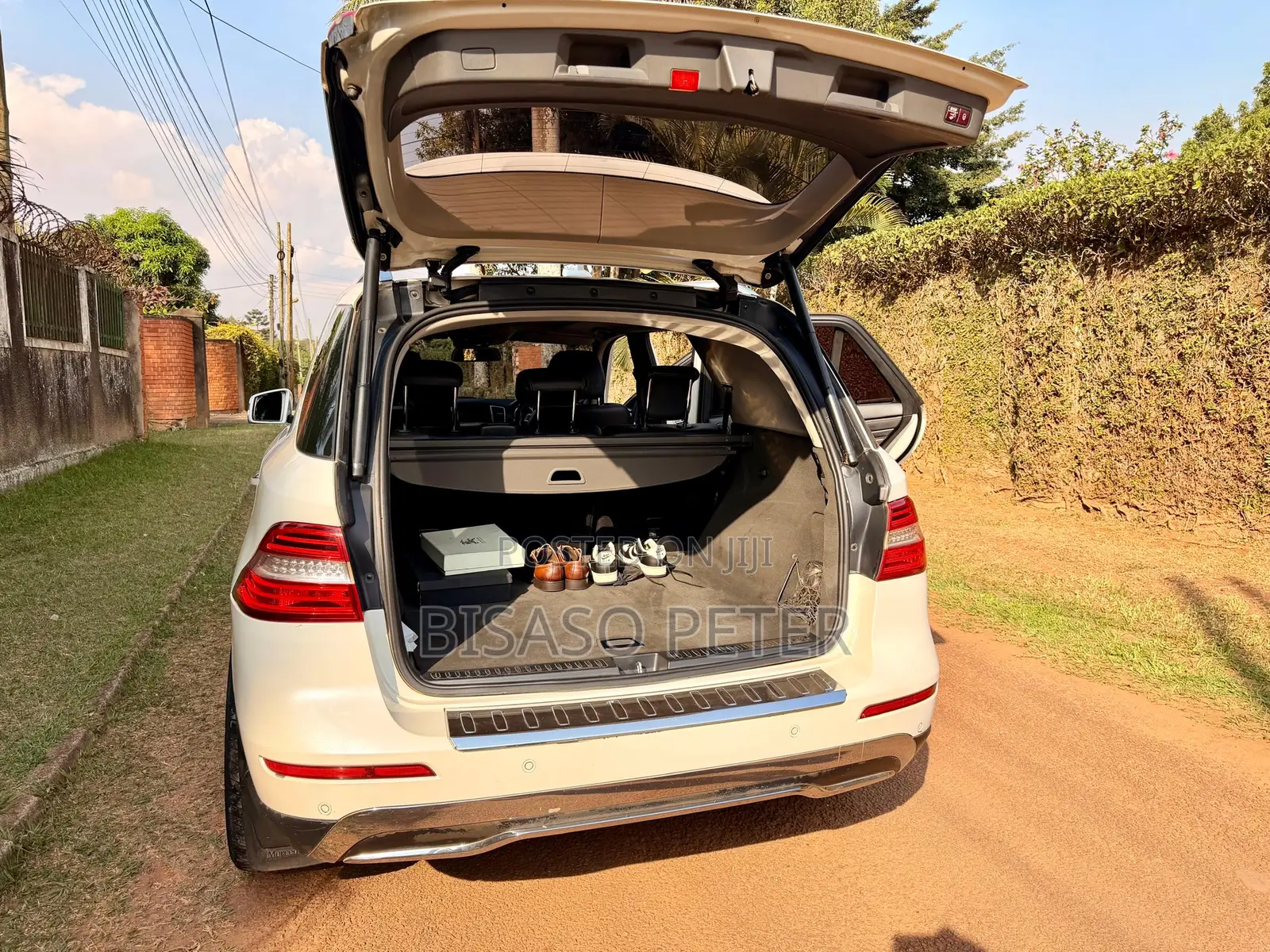 Mercedes-Benz M Class ML350 4MATIC 4dr SUV AWD (3.5L 6cyl 7A) 2014