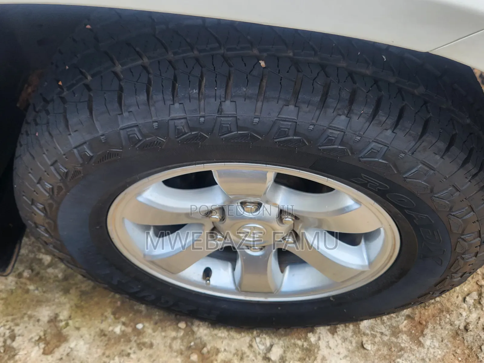 Toyota Land Cruiser Prado 2009 White