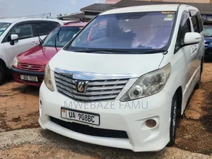 Toyota Alphard 2010