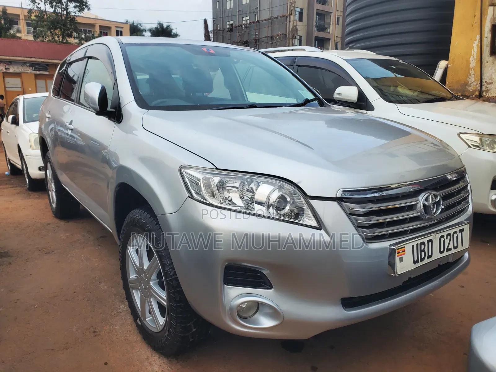 Toyota Vanguard 2010 Silver