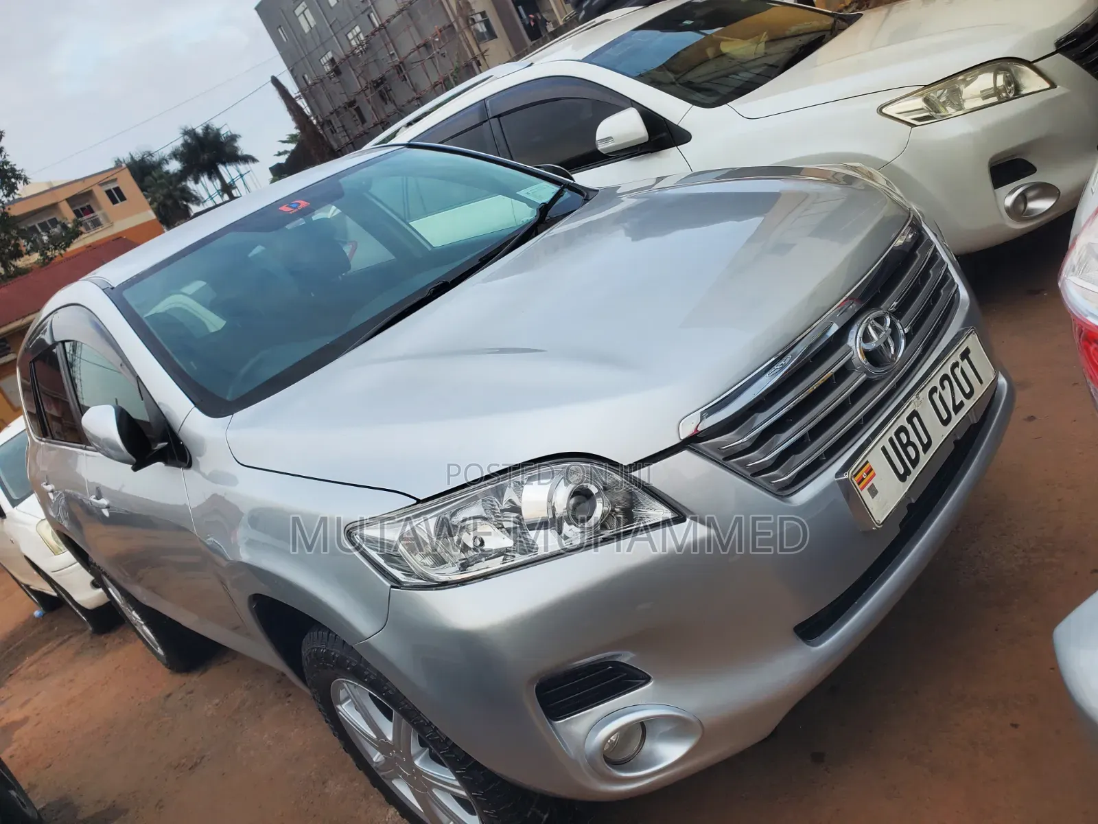 Toyota Vanguard 2010 Silver