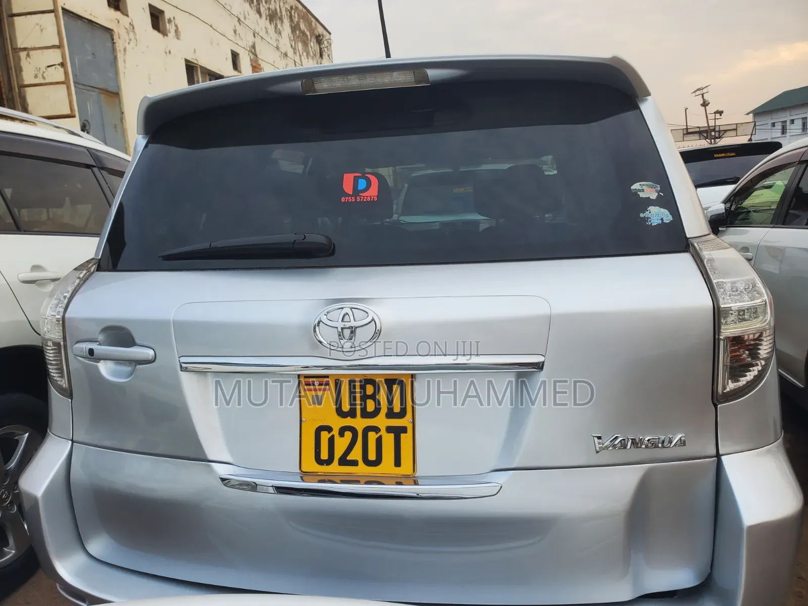 Toyota Vanguard 2010 Silver