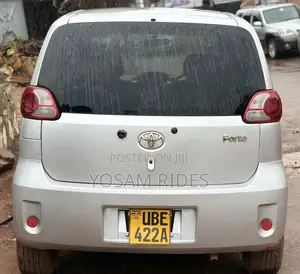 Toyota Porte 1.5 FWD 2009 Silver