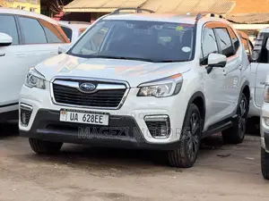 Subaru Forester 2018 White