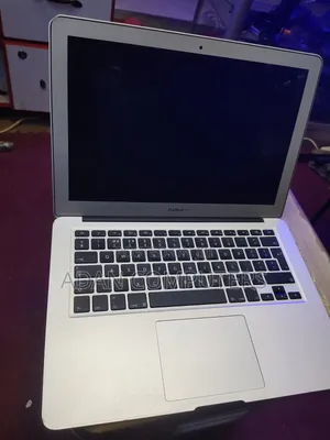 Laptop Apple MacBook Air 2015 4GB Intel Core i5 SSD 128GB