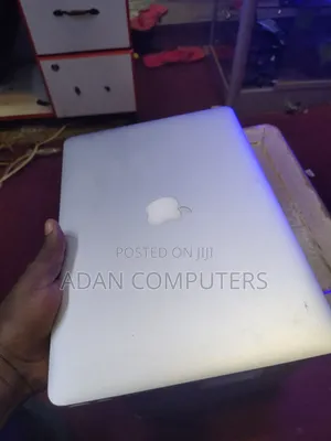 Laptop Apple MacBook Air 2015 4GB Intel Core i5 SSD 128GB