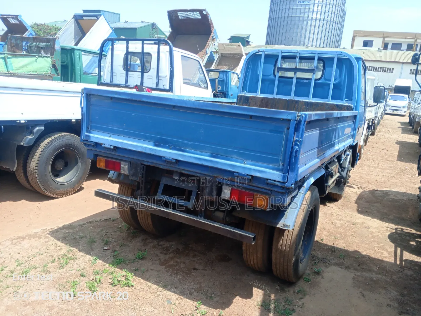 Mitsubishi Canter 1987 Blue