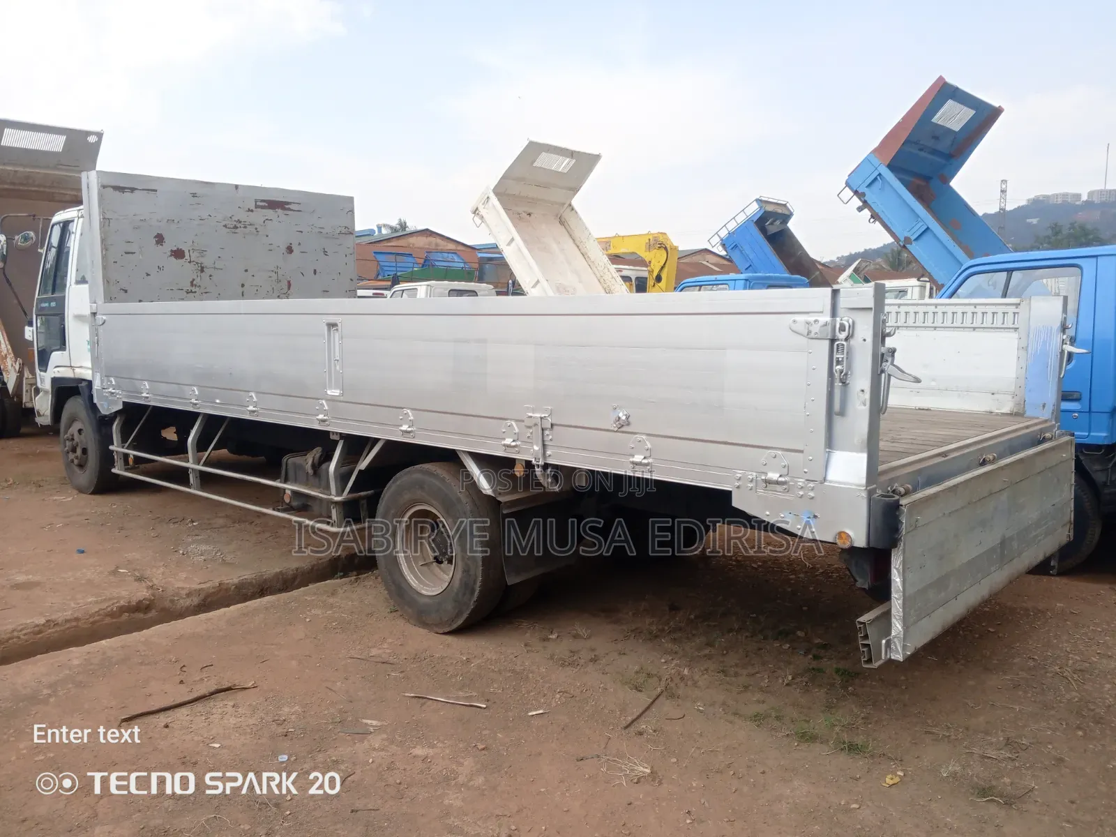 Isuzu Truck 1980 White