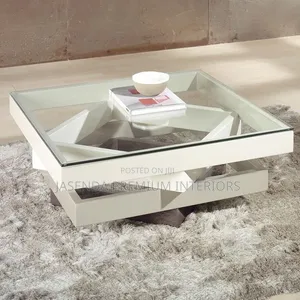 Luxury Coffee Table With Glass Top and 2 Storage Trays