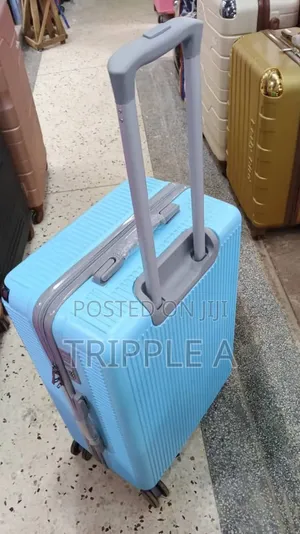 Executive Plastic Suitcase Medium