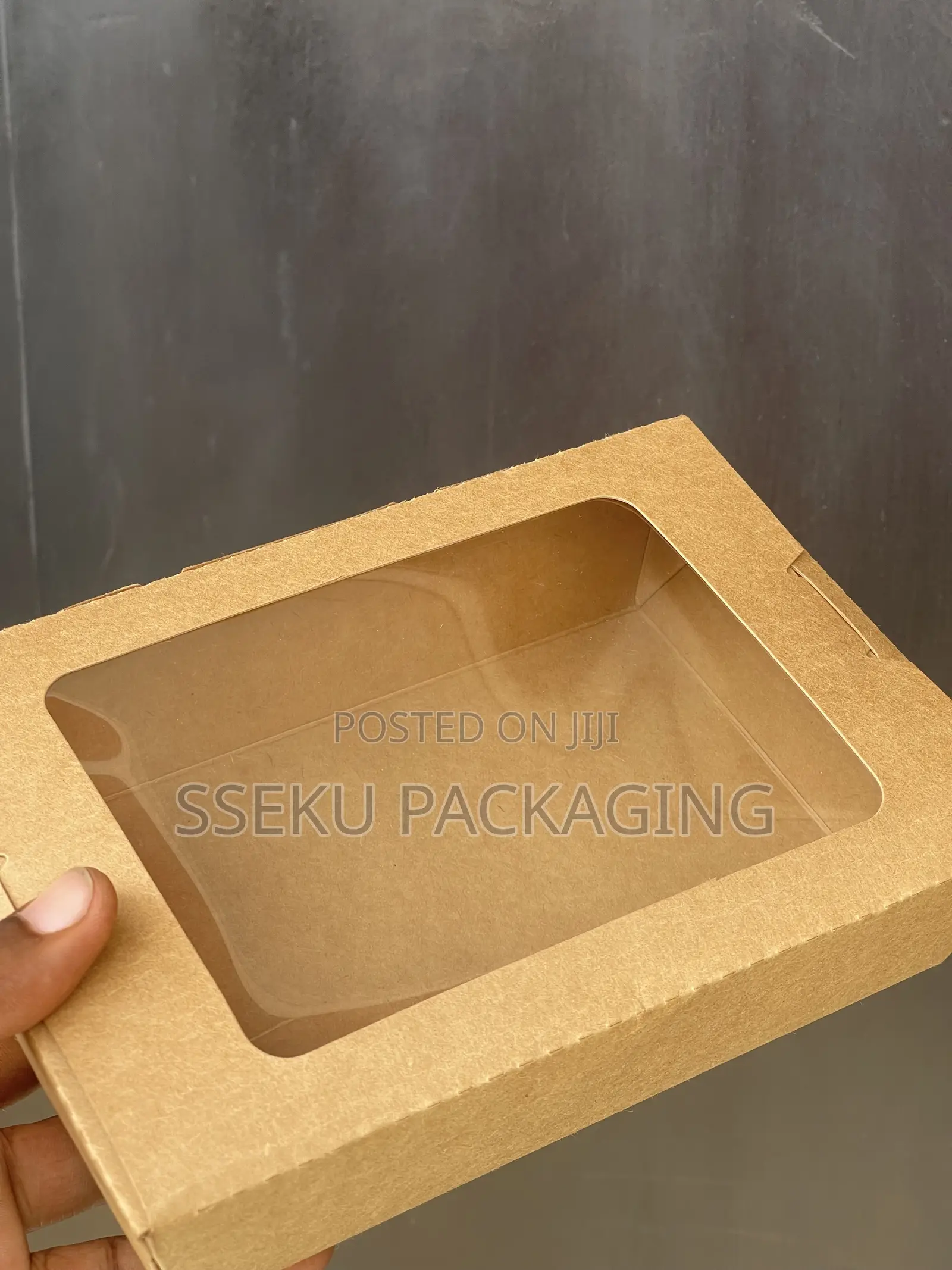 Dozen of 1200 MLS Kraft Food Containers